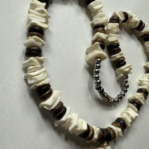 Handmade Beaded Shell Necklace Faux Bone Tooth Pendant & Barrel Clasp - Picture 10 of 16